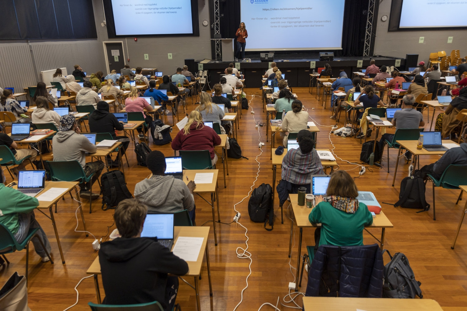 All sensuren for videregående skole og ungdomsskolene kommer mellom 16.–18. juni. Til sammen er det 180.000 elever, og de leverer 280.000 eksamener. 