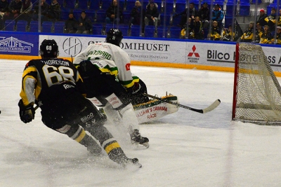 4-2: Patrik Thoreson