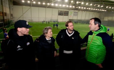 Robin Wiksten, Kristin Kloster Aasen, Daniel Folkøy og Håvard Øvregård diskuterer filmen.