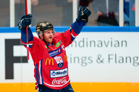 Nick Dineen er klar for Stavanger Oilers. Amerikaneren kommer til klubben etter å ha blitt fristilt fra Lillehammer IK.